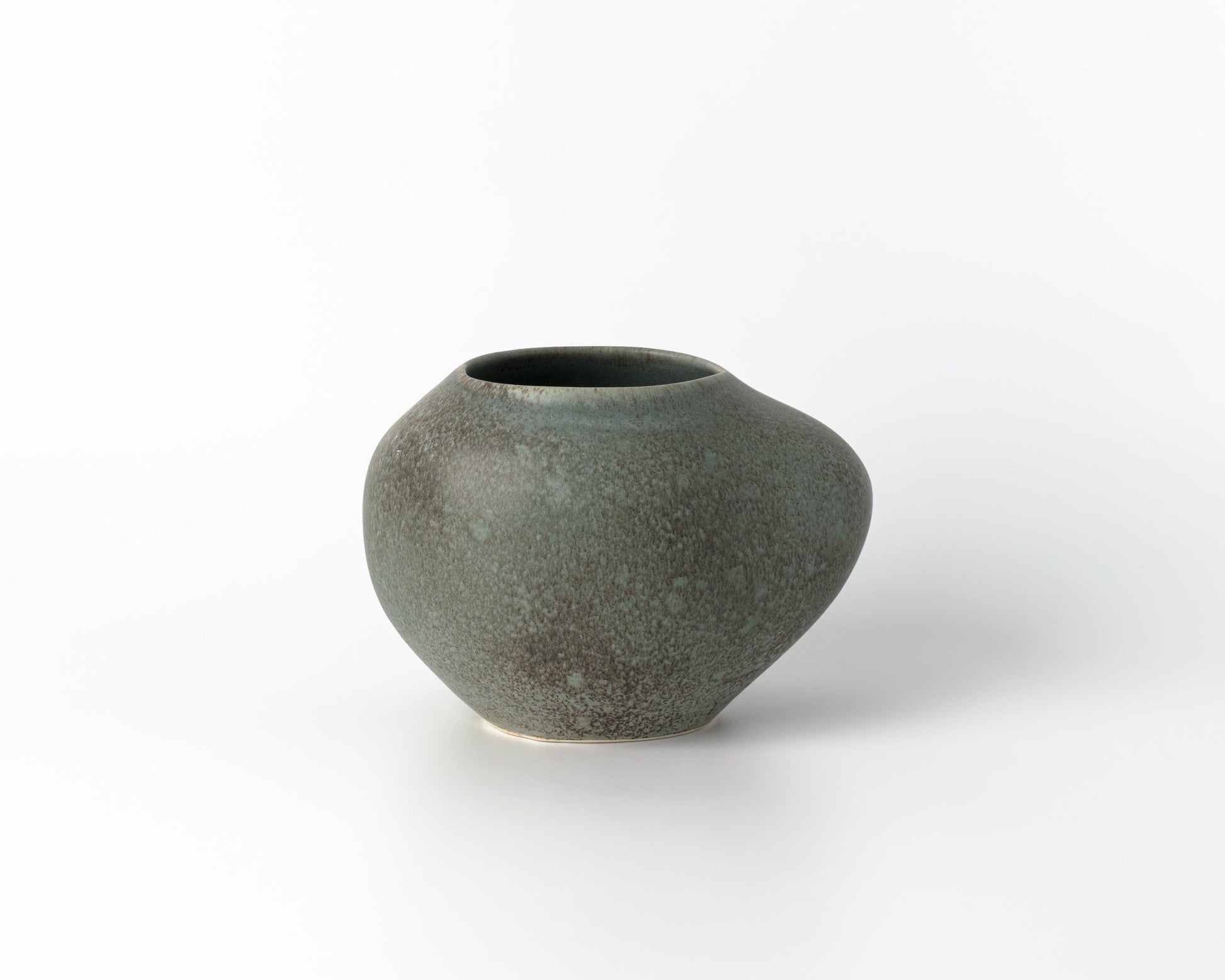 Large Pebble Vase Vase Haand
