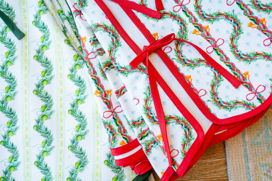 Scalloped Tree Skirt | Carol of the Bells