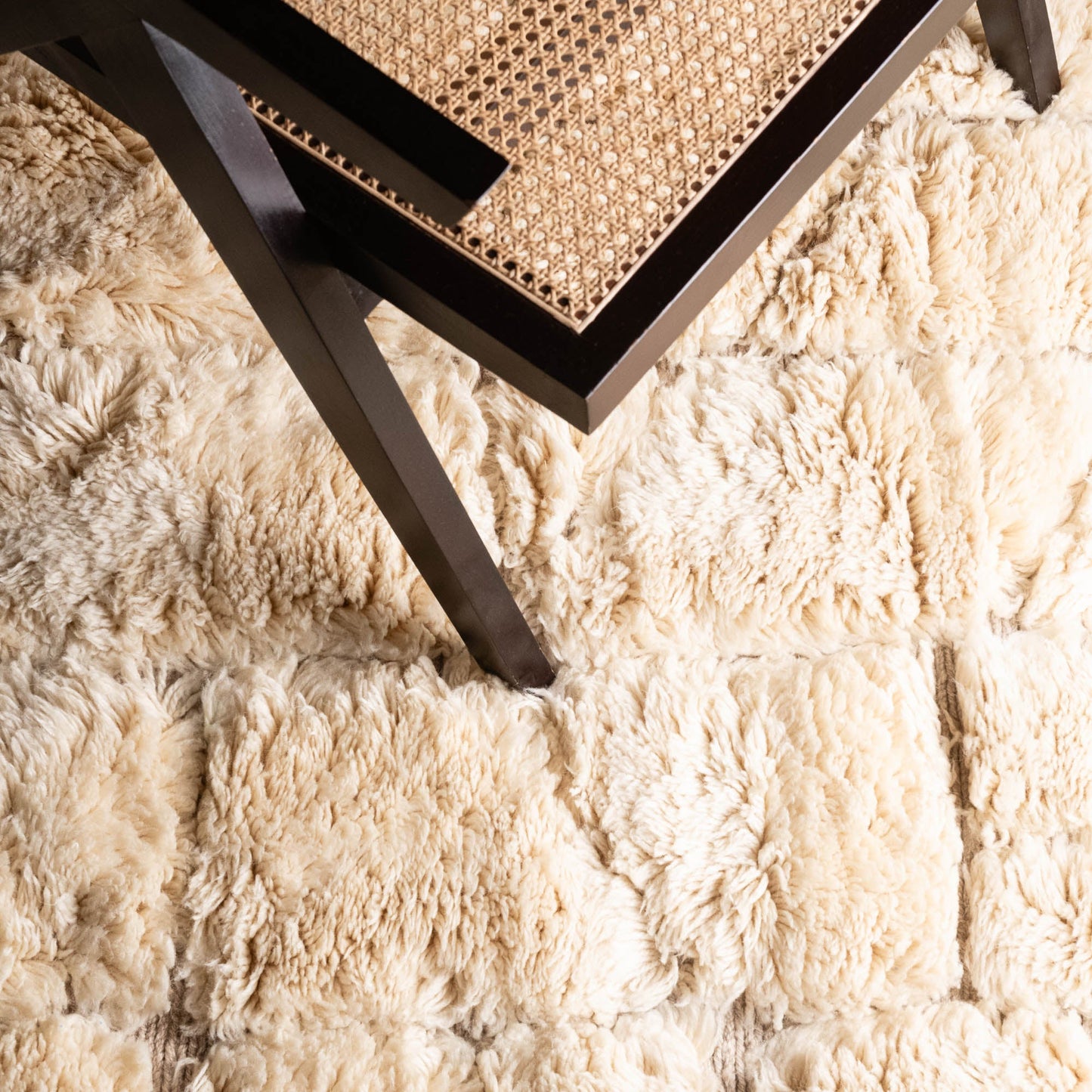 Labyrinthine Dreams - Luxury Shag Moroccan Rug mrirt rug Benisouk