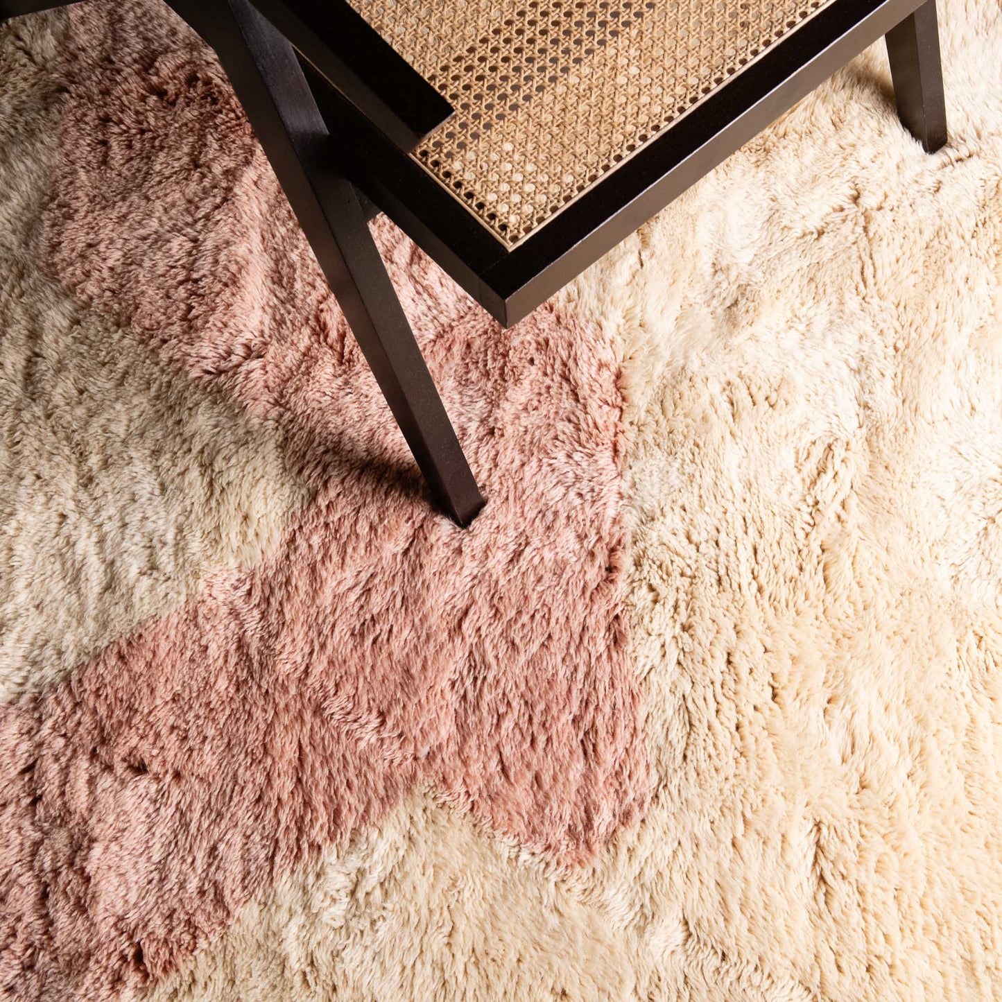 Soft Echoes - Luxury Shag Moroccan Rug mrirt rug Benisouk
