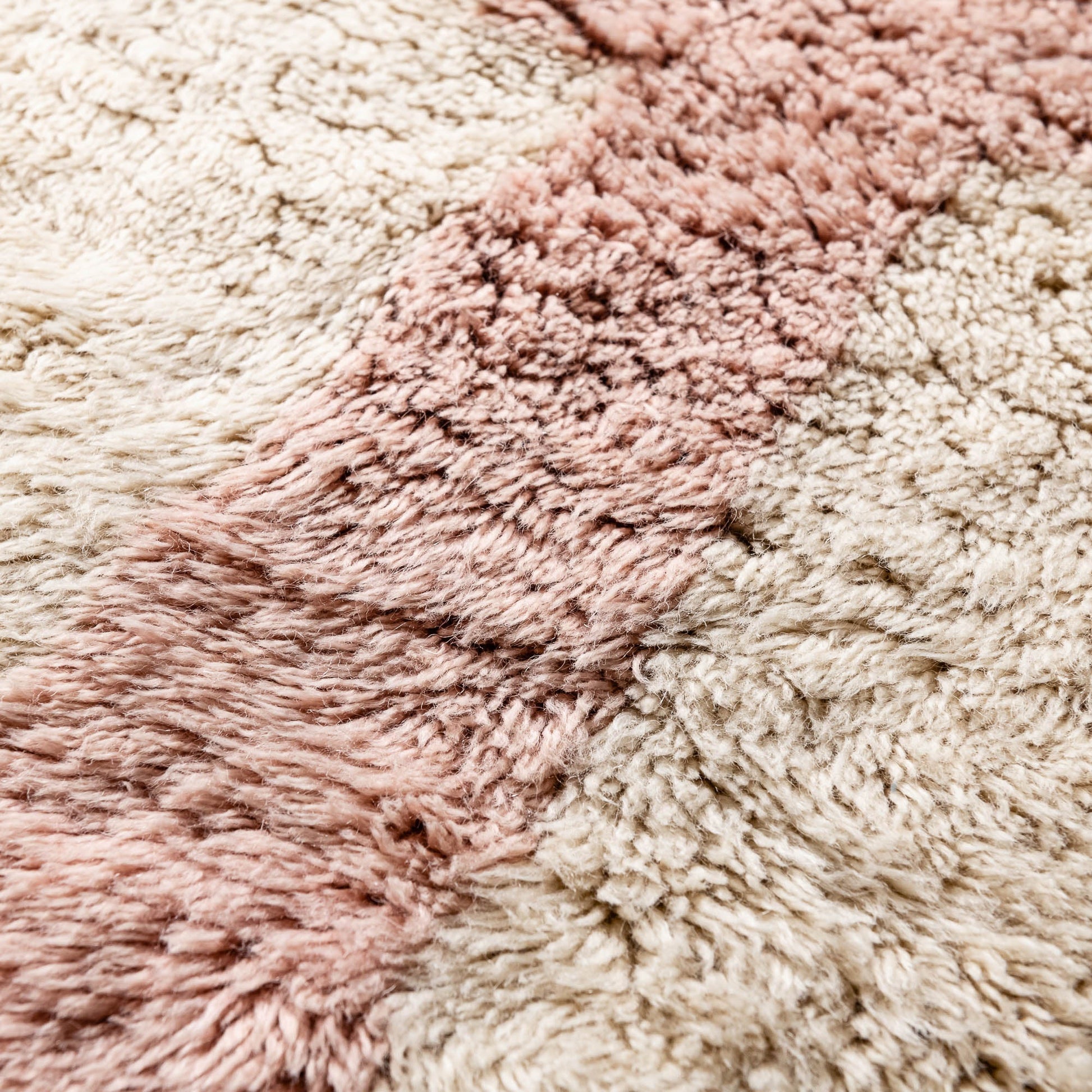 Soft Echoes - Luxury Shag Moroccan Rug mrirt rug Benisouk