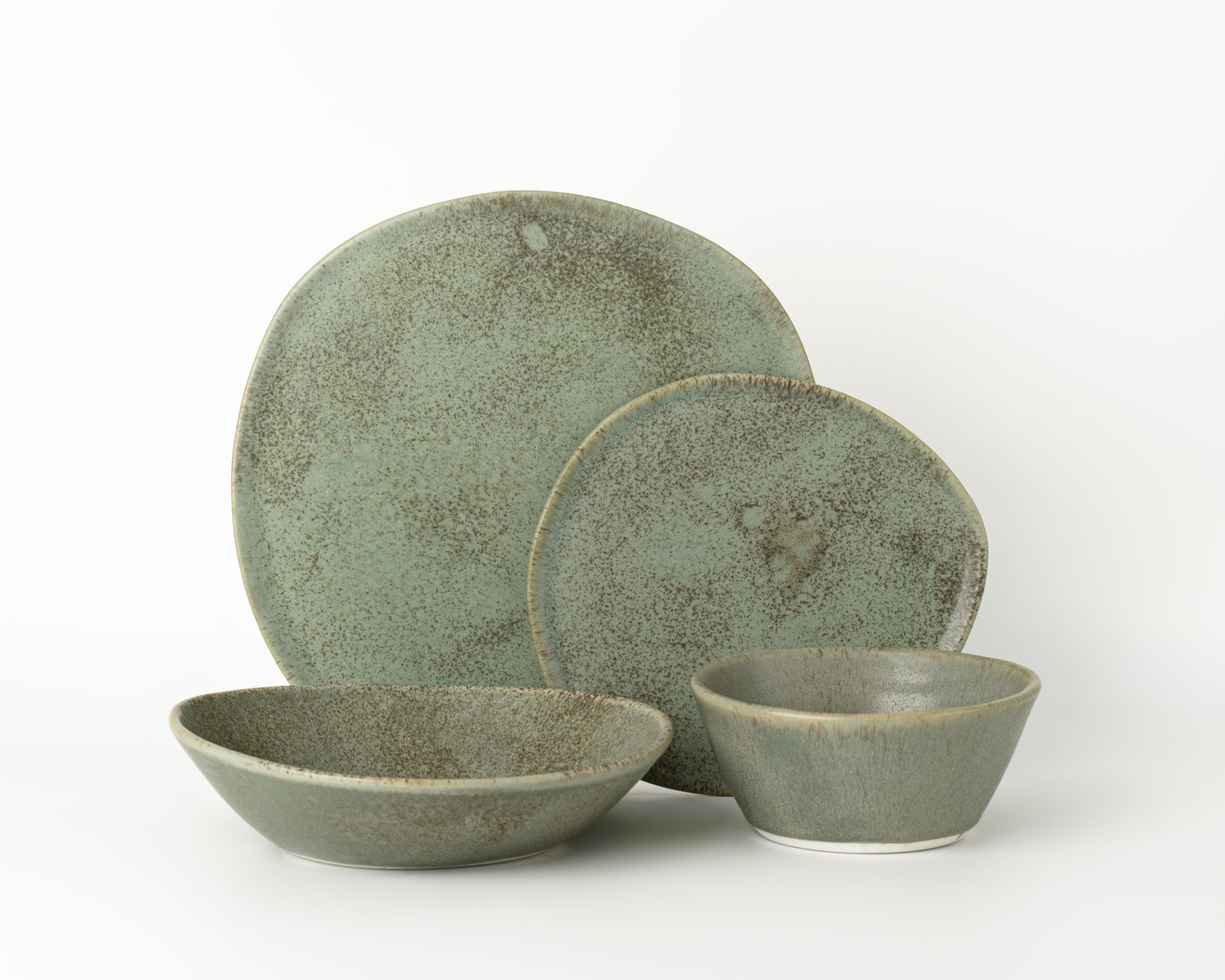 4 Piece Ripple Dinner Setting Set Haand Concrete