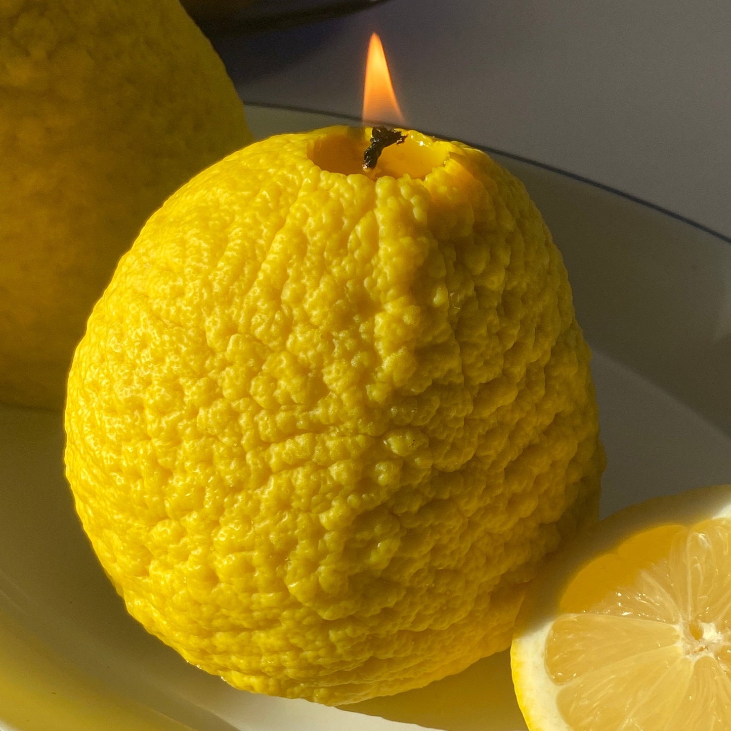 Large Ponderosa Lemon Candle | Hand-Poured Soy Wax Farmers Markets Scandles