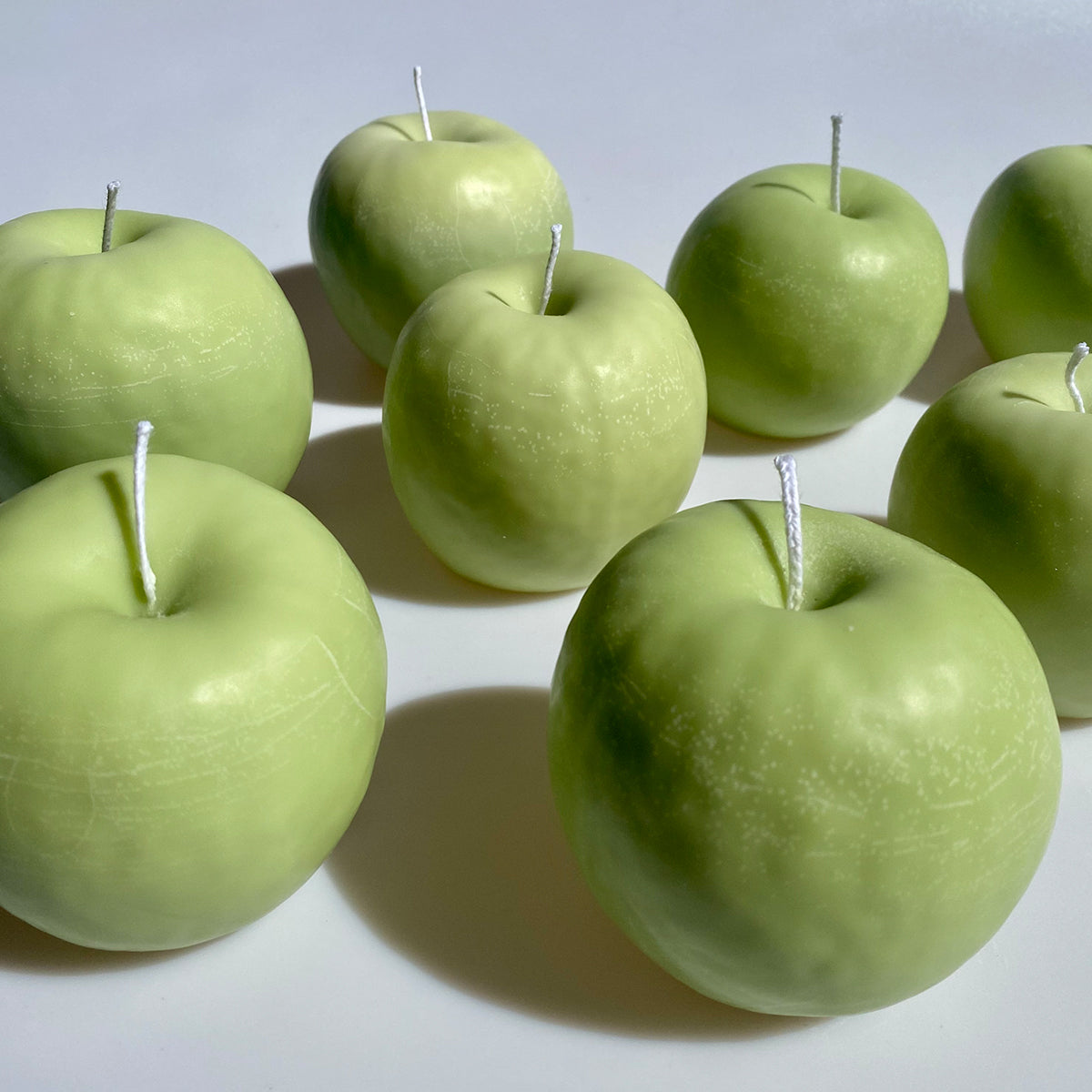 Apple Candle | Hand-Poured Soy Wax Farmers Markets Scandles