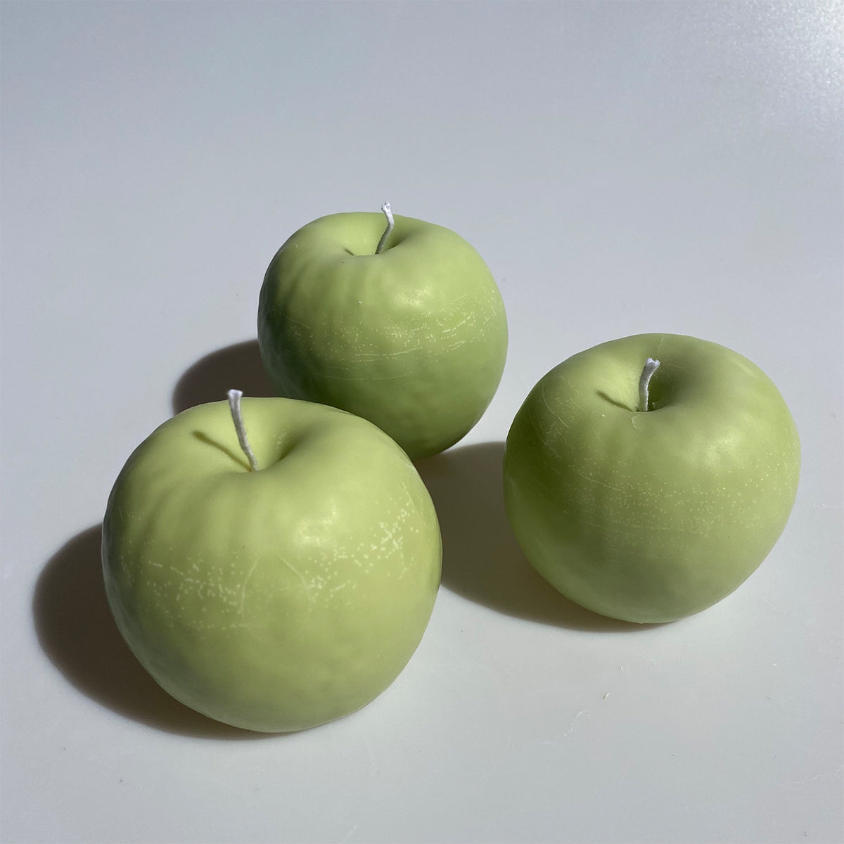 Apple Candle | Hand-Poured Soy Wax Farmers Markets Scandles