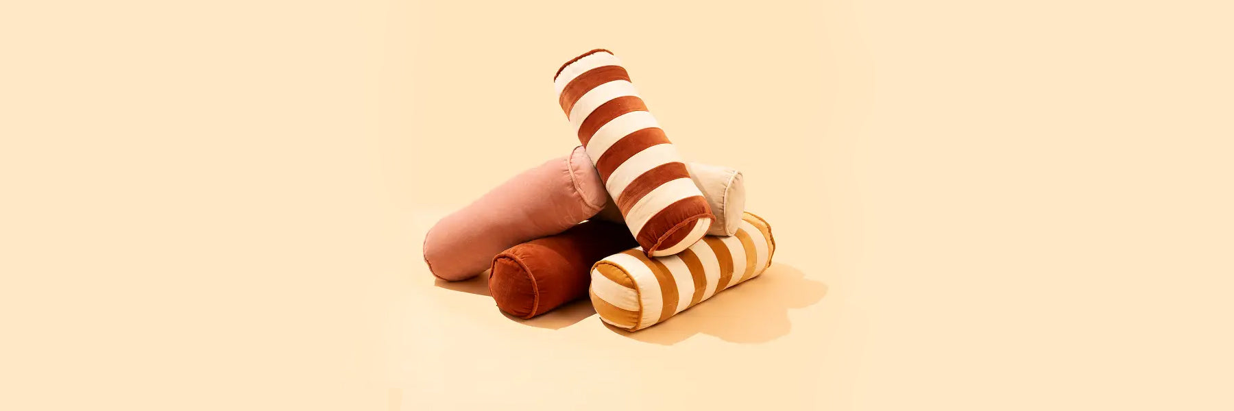 Pillows & Throws