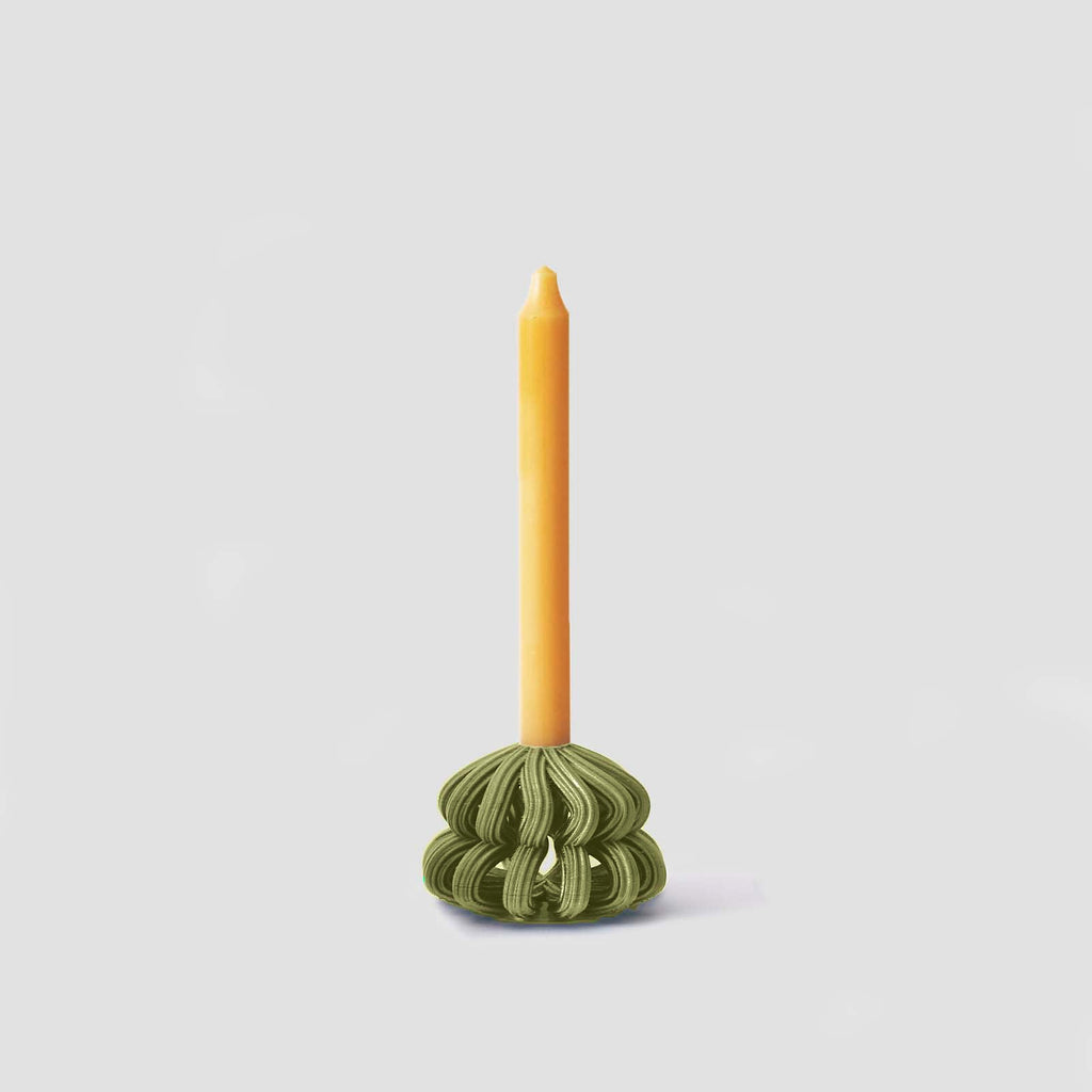 Frosting Loop Candle Holder