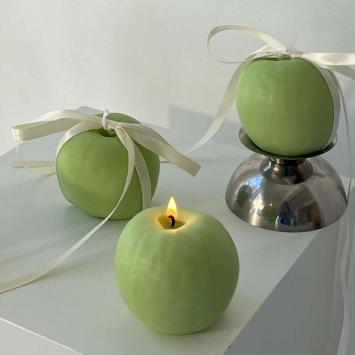 Apple Candle | Hand-Poured Soy Wax Farmers Markets Scandles Green Apple Harvest Single Apple