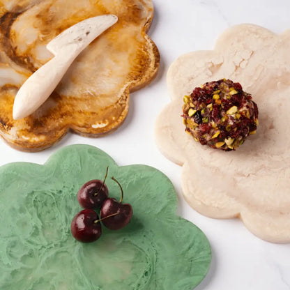 Scallop Resin Cheese Charcuterie Board | Vanilla Kitchen essential Casa Amarosa