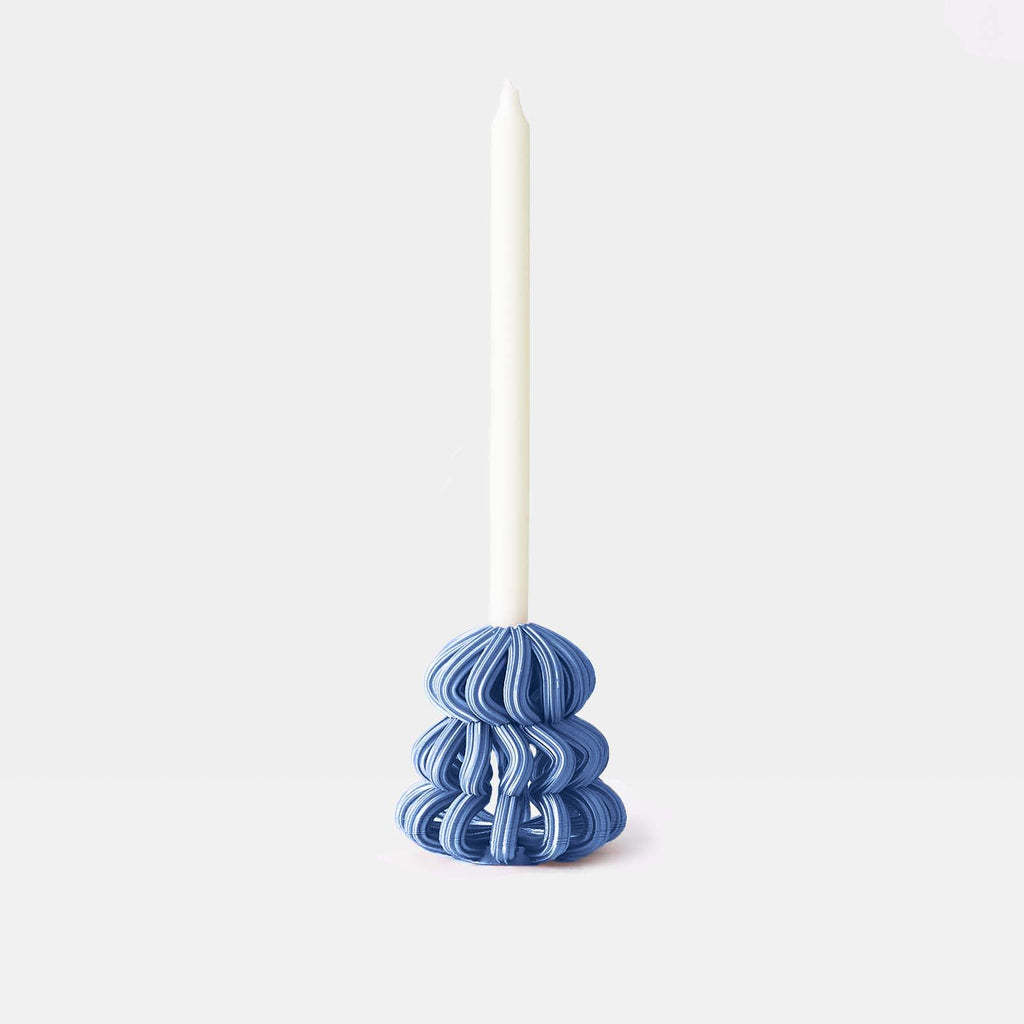 Frosting Loop Candle Holder