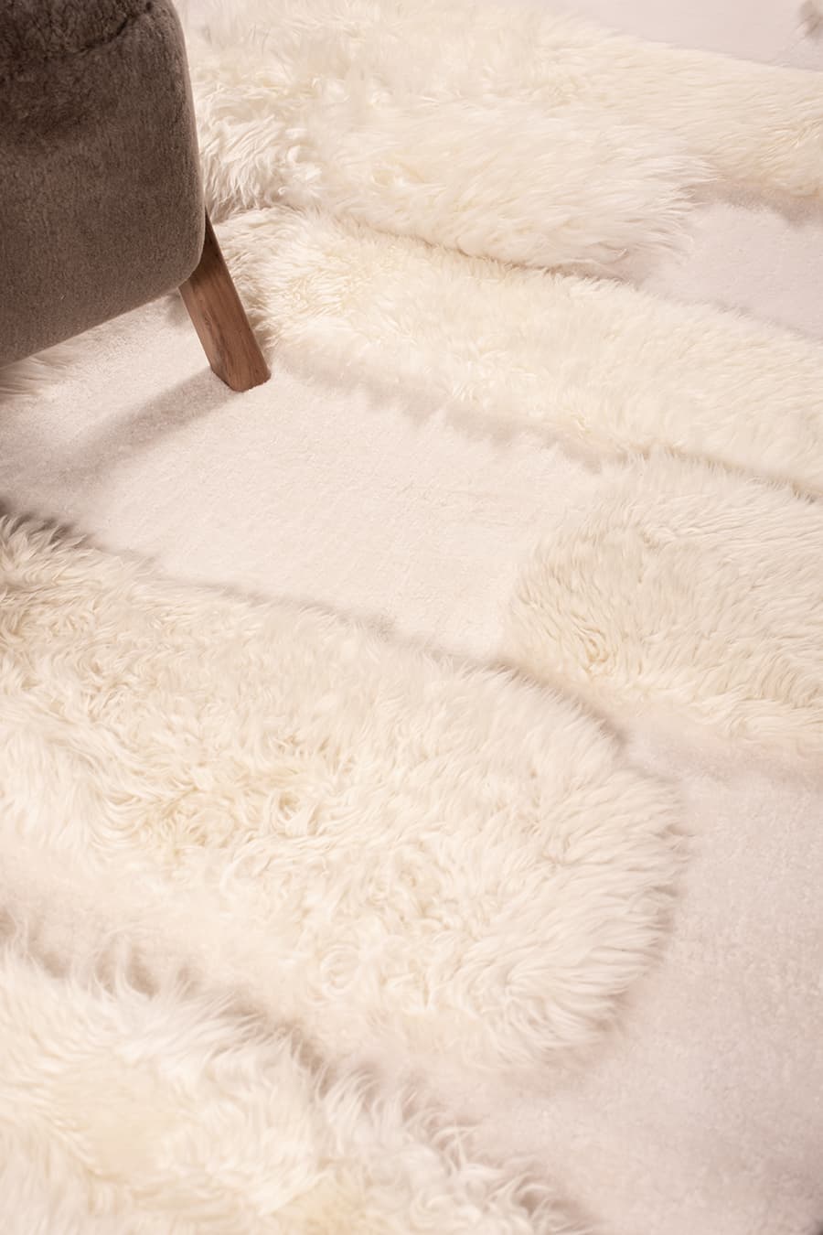 Holland Oversized Shearling Wool Rug