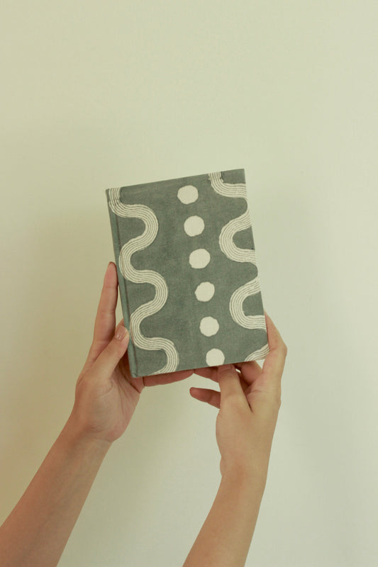 Handcrafted Diary Journal Notebook | Grey and White Notebook Casa Amarosa