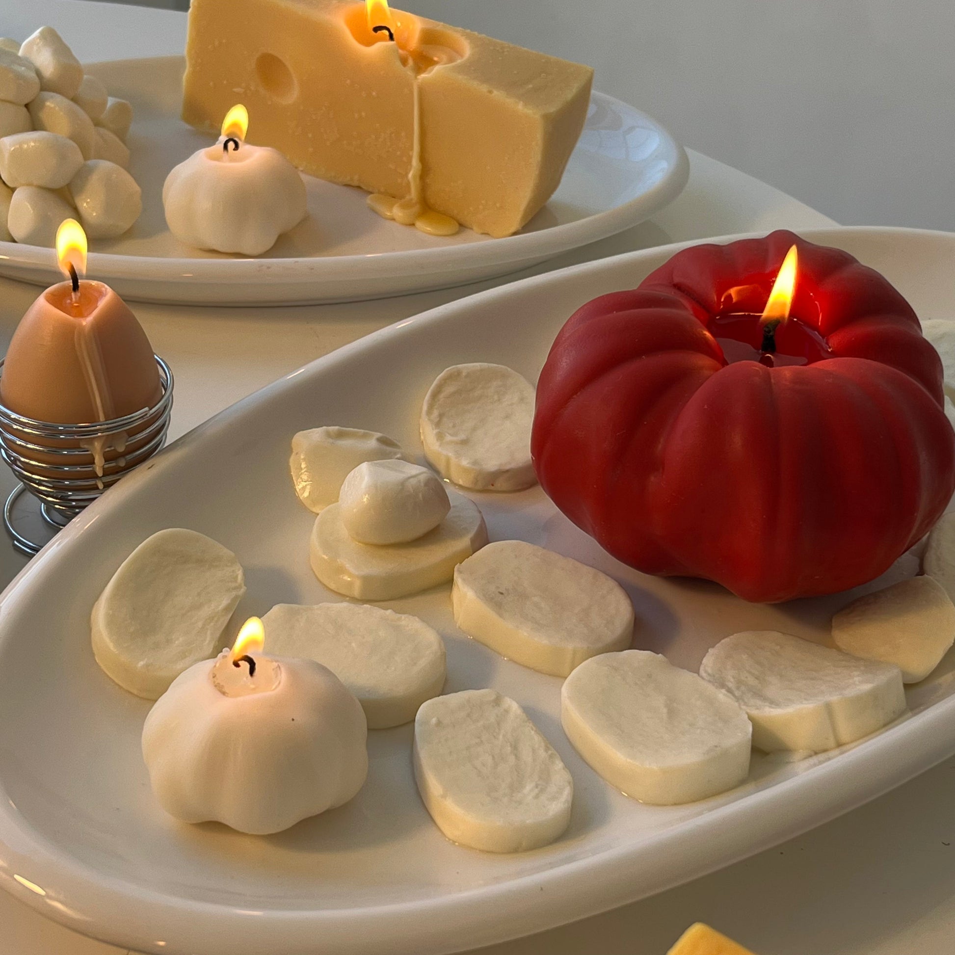 Jumbo Heirloom Tomato Candle | Red Soy Wax Farmers Markets Scandles