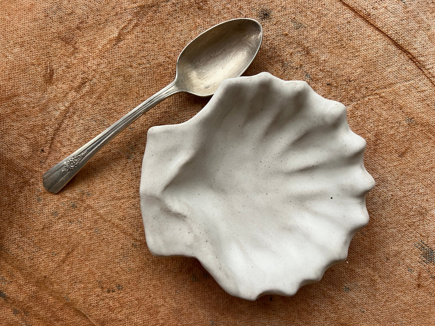 Ariel Shell Side Dish Beau Rush Ceramics white