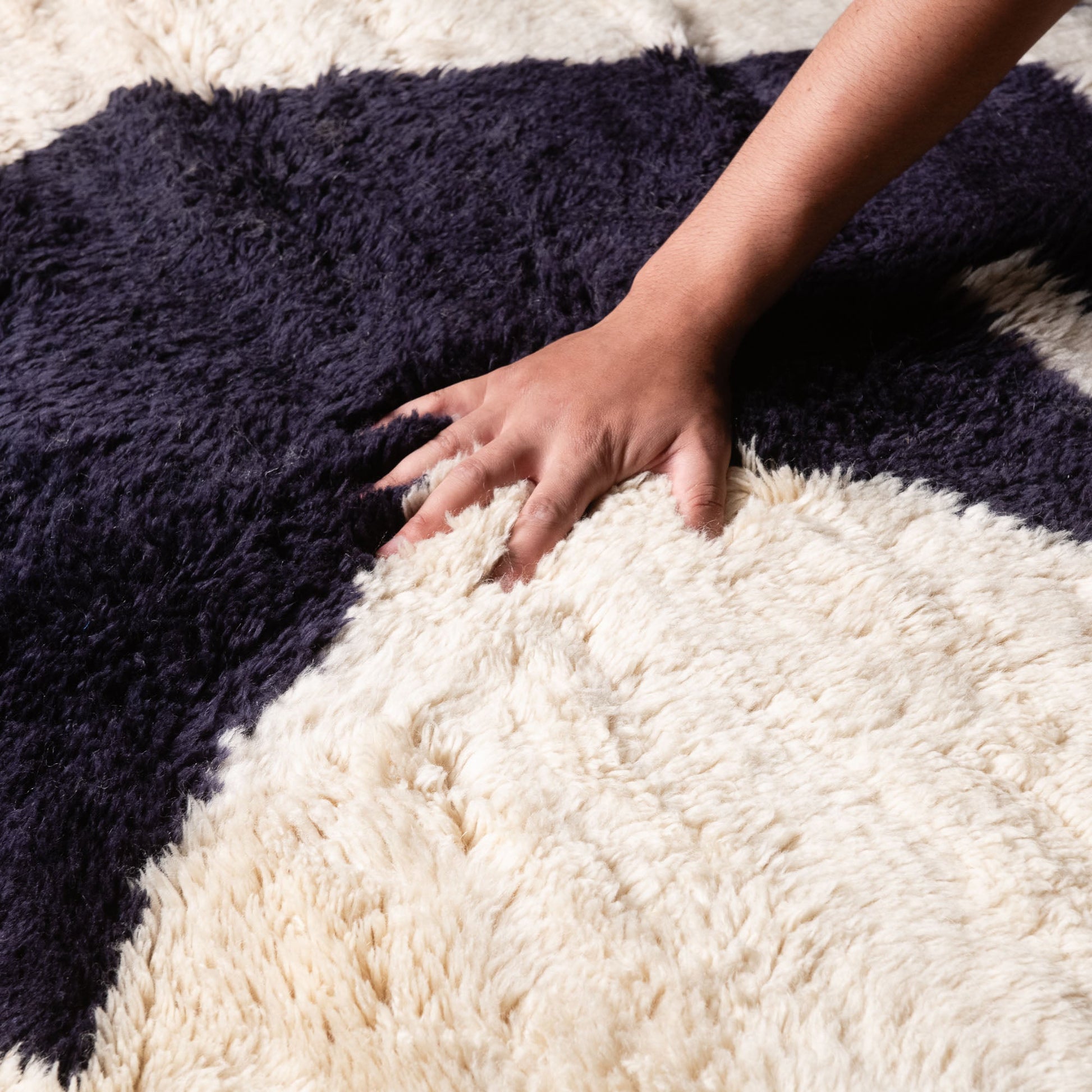 Masnsen - Luxury Shag Moroccan Rug mrirt rug Benisouk