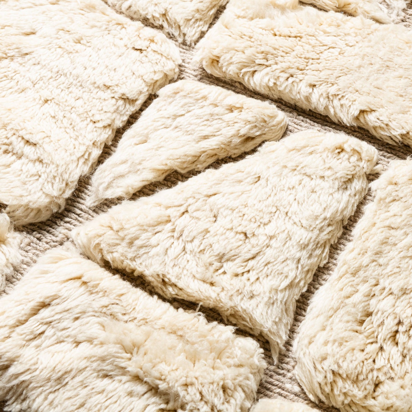 Labyrinthine Dreams - Luxury Shag Moroccan Rug mrirt rug Benisouk