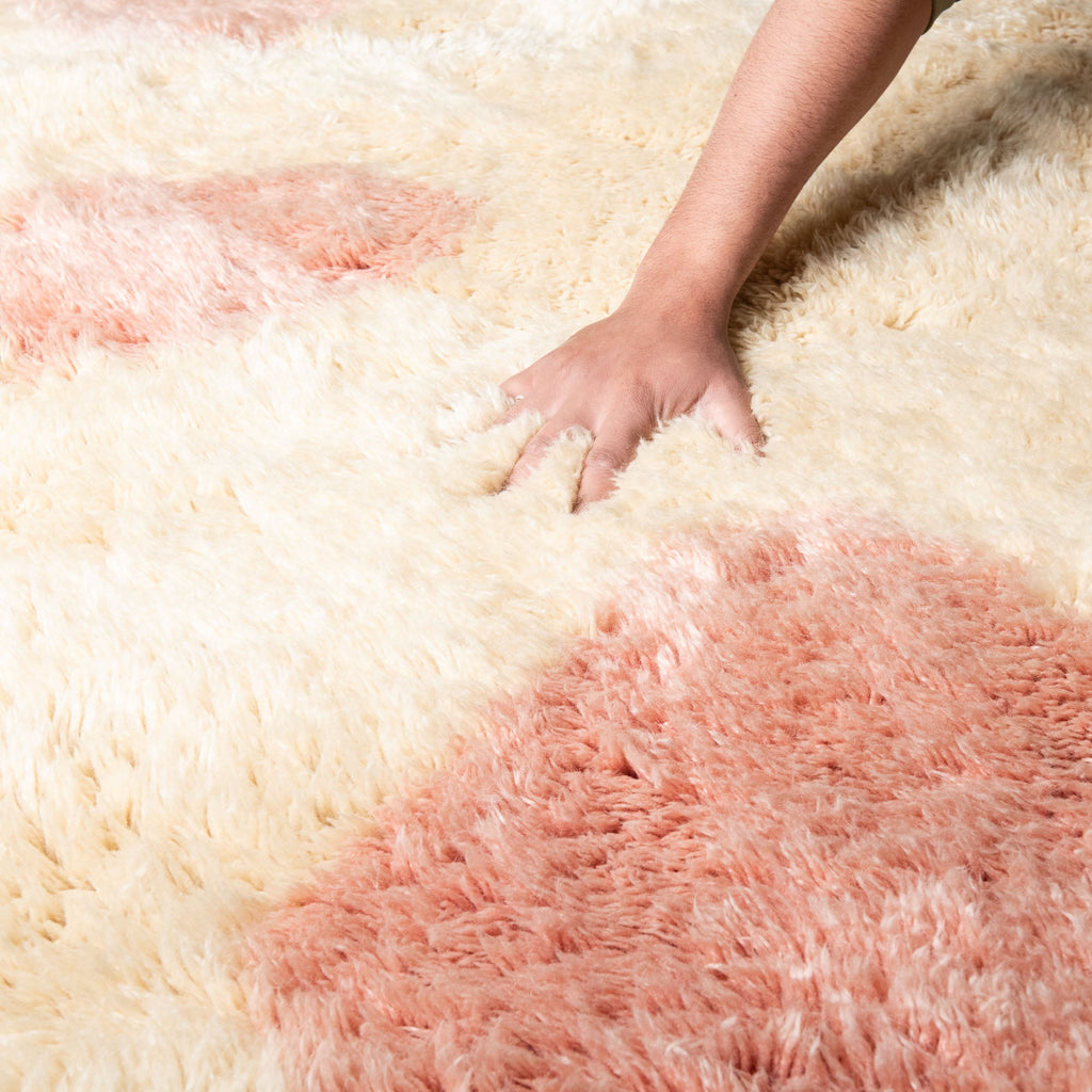 Silken Petals - Luxury Shag Moroccan Rug mrirt rug Benisouk