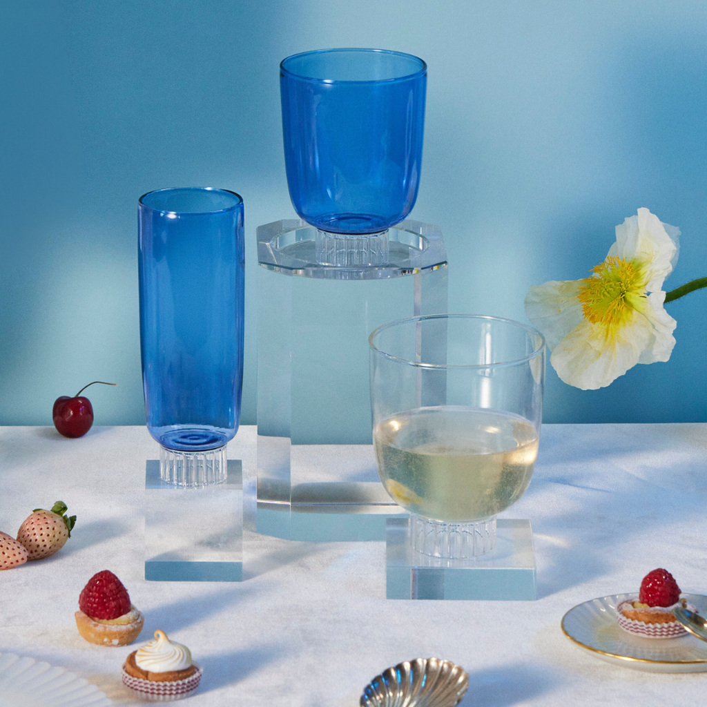 Curved Stemless Wine Glasses