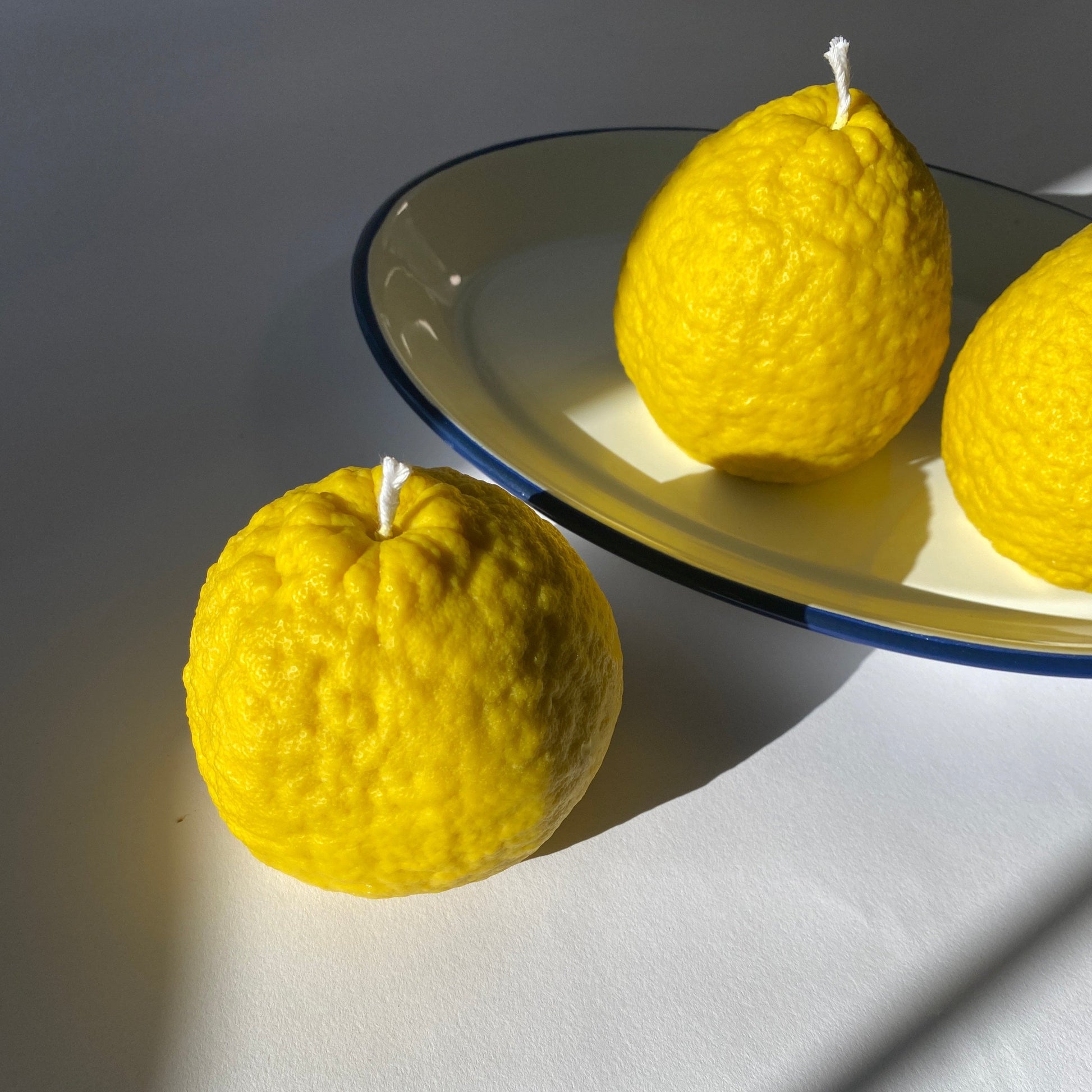 Large Ponderosa Lemon Candle | Hand-Poured Soy Wax Farmers Markets Scandles