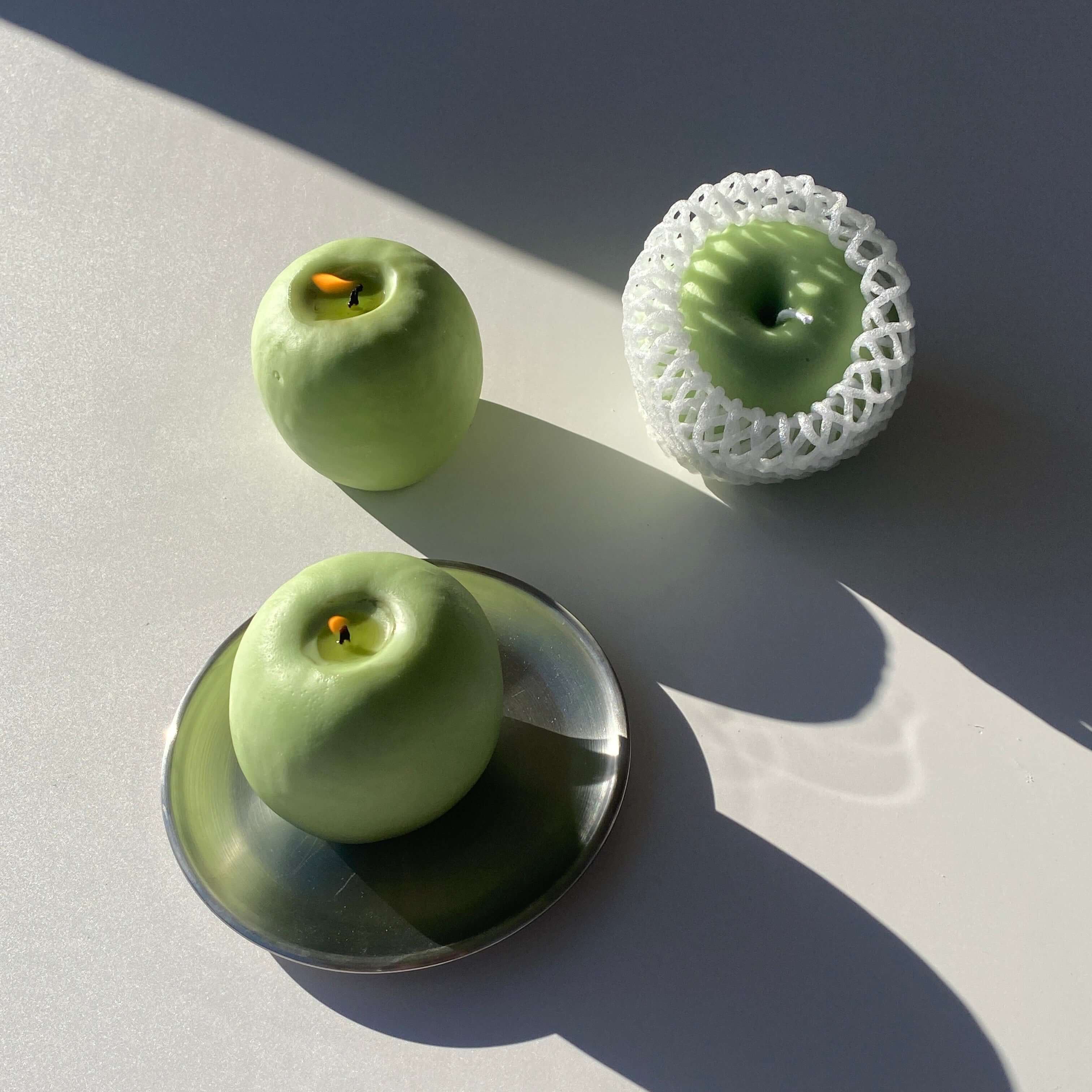 Apple Candle | Hand-Poured Soy Wax Farmers Markets Scandles
