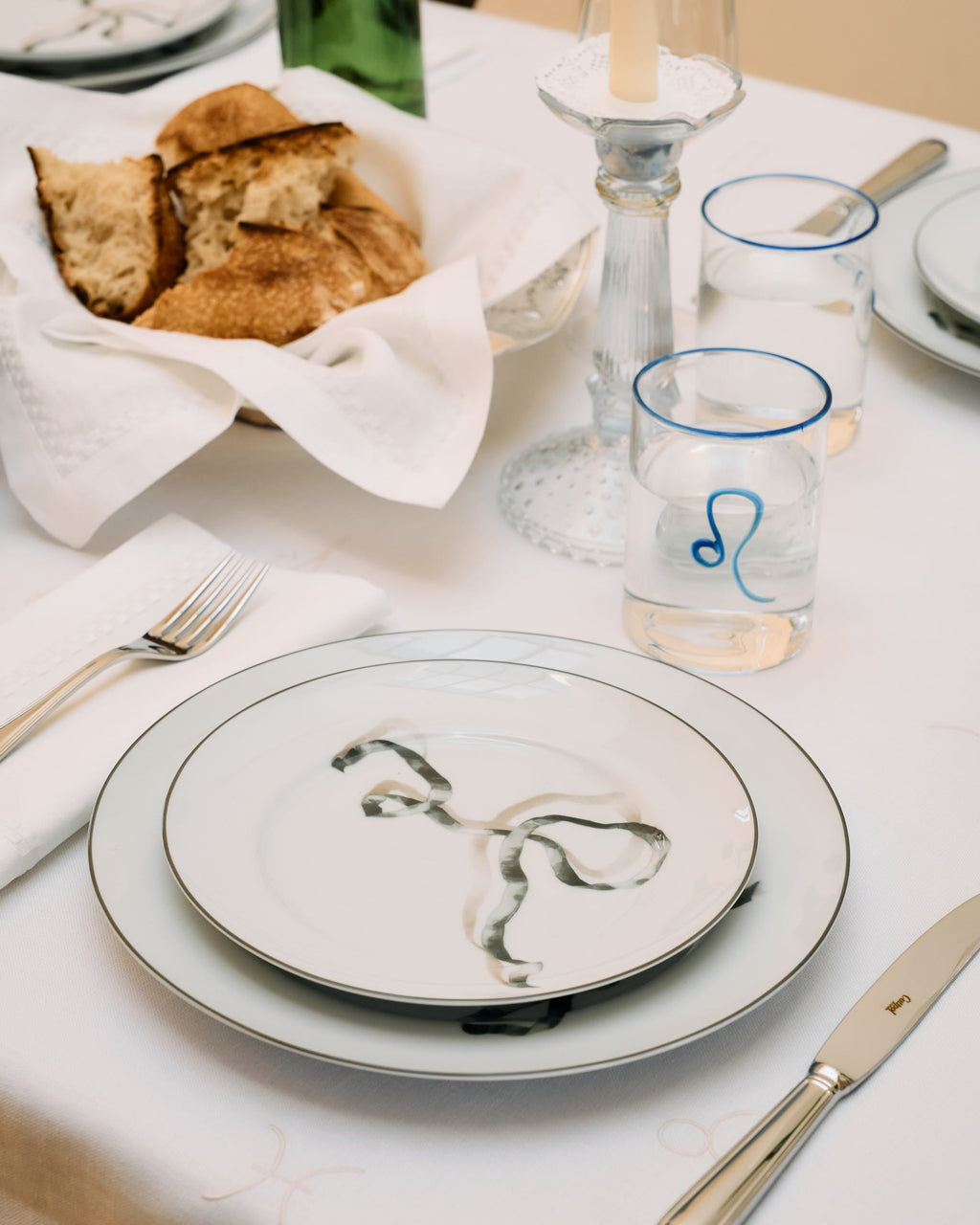 Ribbon Dessert Plates