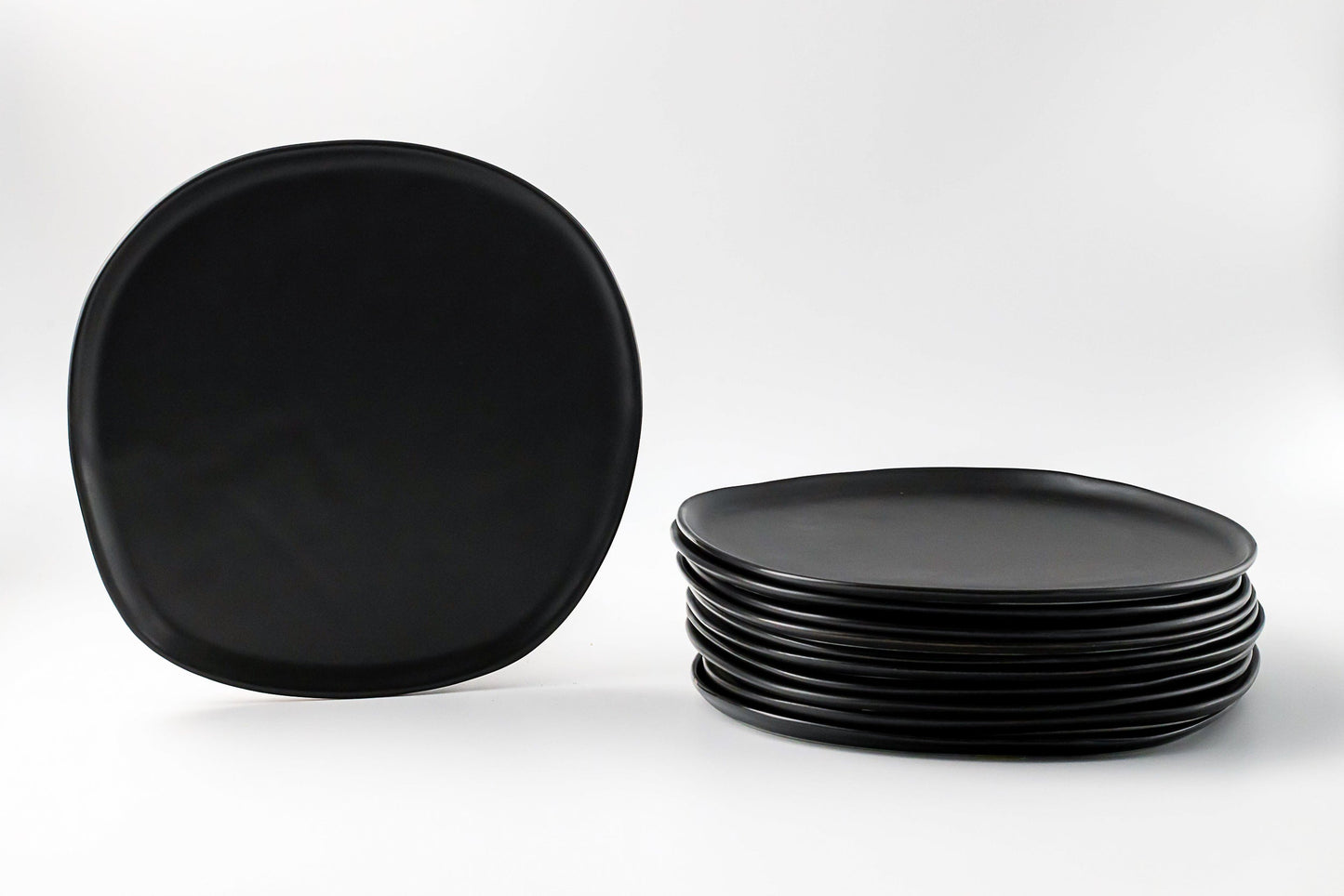 Ripple Dinner Plate Plates Haand Matte Black Set of 4