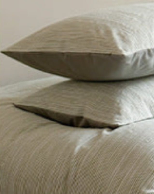 Emma Duo Striped Jacquard Bedding Set / Purple