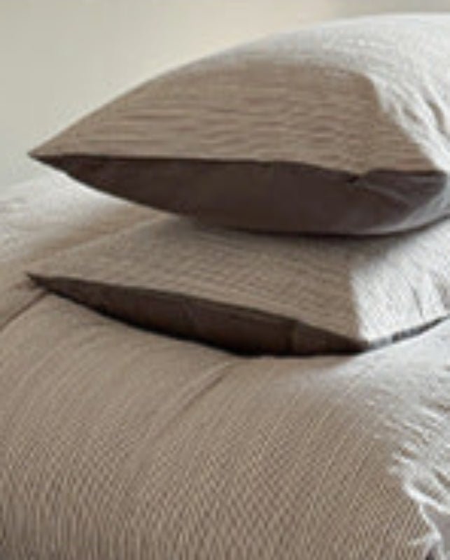 Emma Duo Striped Jacquard Bedding Set / Purple