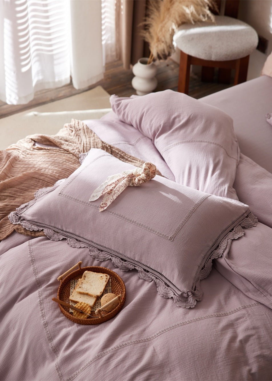 Isadora Lace Ruffle Double Gauze Bedding Set / Purple