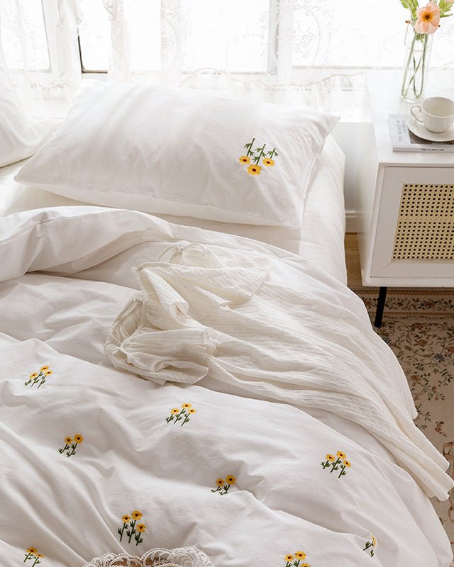 Isla White Floral Embroidered Bedding Set / Sunflower