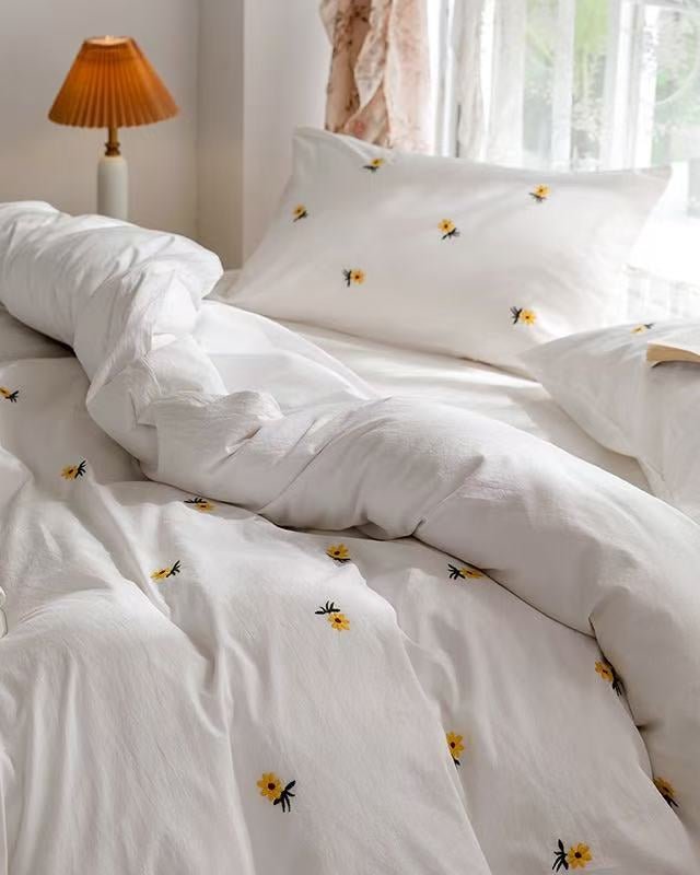 Isla White Floral Embroidered Bedding Set / Sunflower