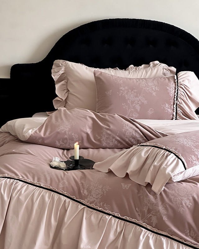 Jacquard Gilded Velvet Ruffled Bedding Set / Pink