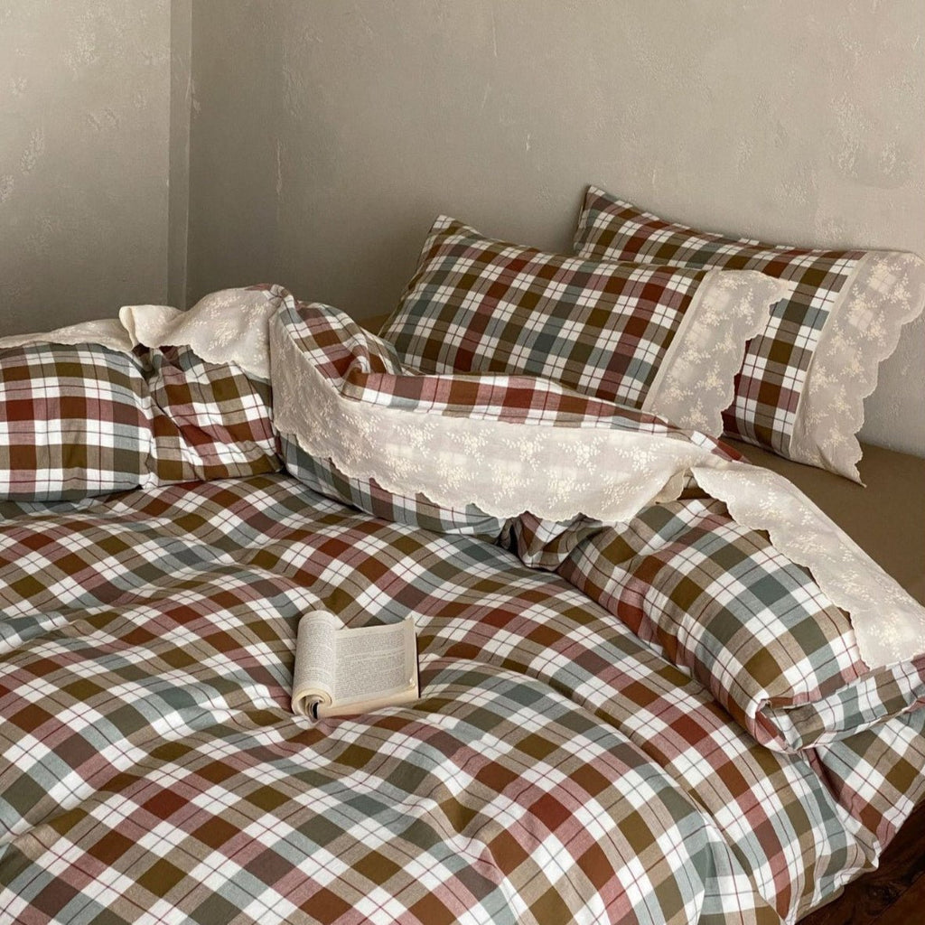 June Lace Double Gauze Gingham Bedding Set / Red