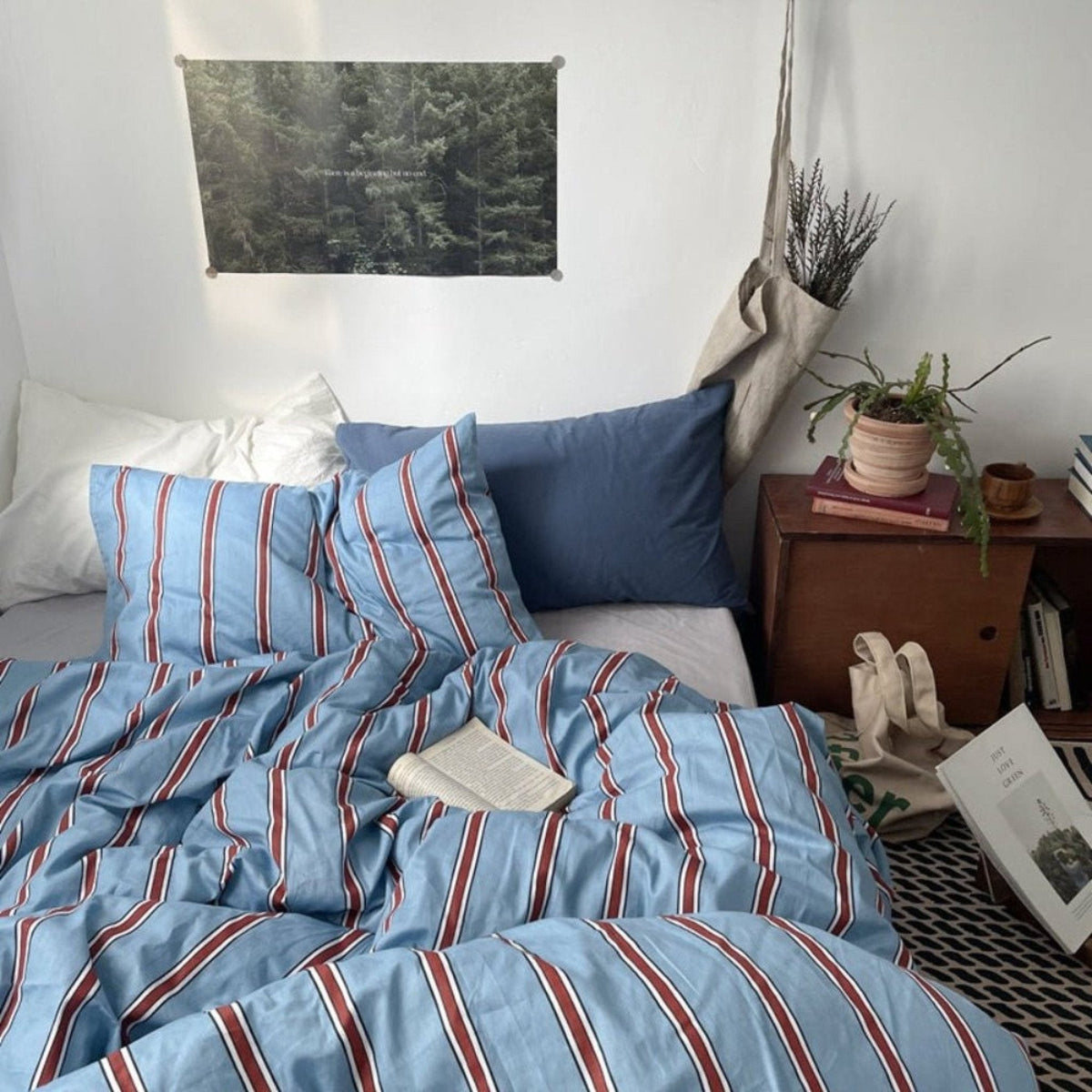 Liam Striped Bedding Set / Blue