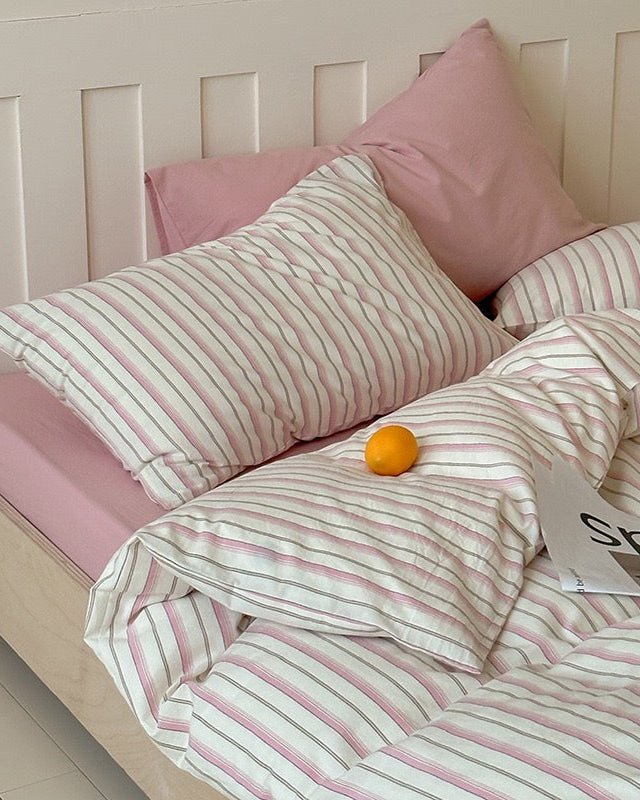 Parker Minimalist Striped Bedding Set