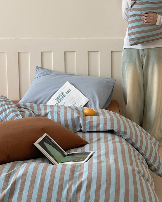 Parker Minimalist Striped Bedding Set