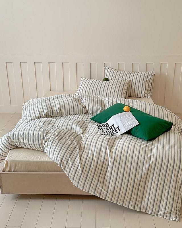 Parker Minimalist Striped Bedding Set
