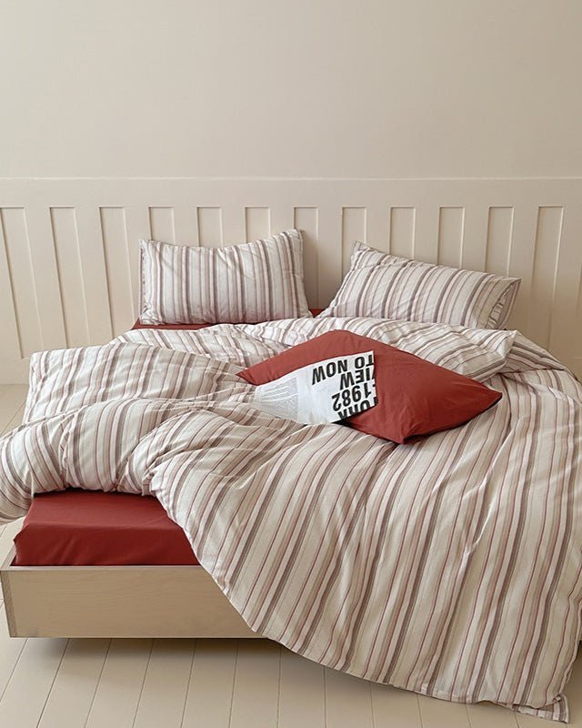 Parker Minimalist Striped Bedding Set