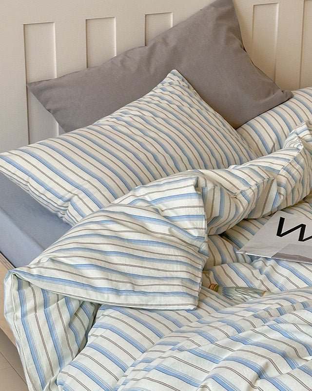 Parker Minimalist Striped Bedding Set