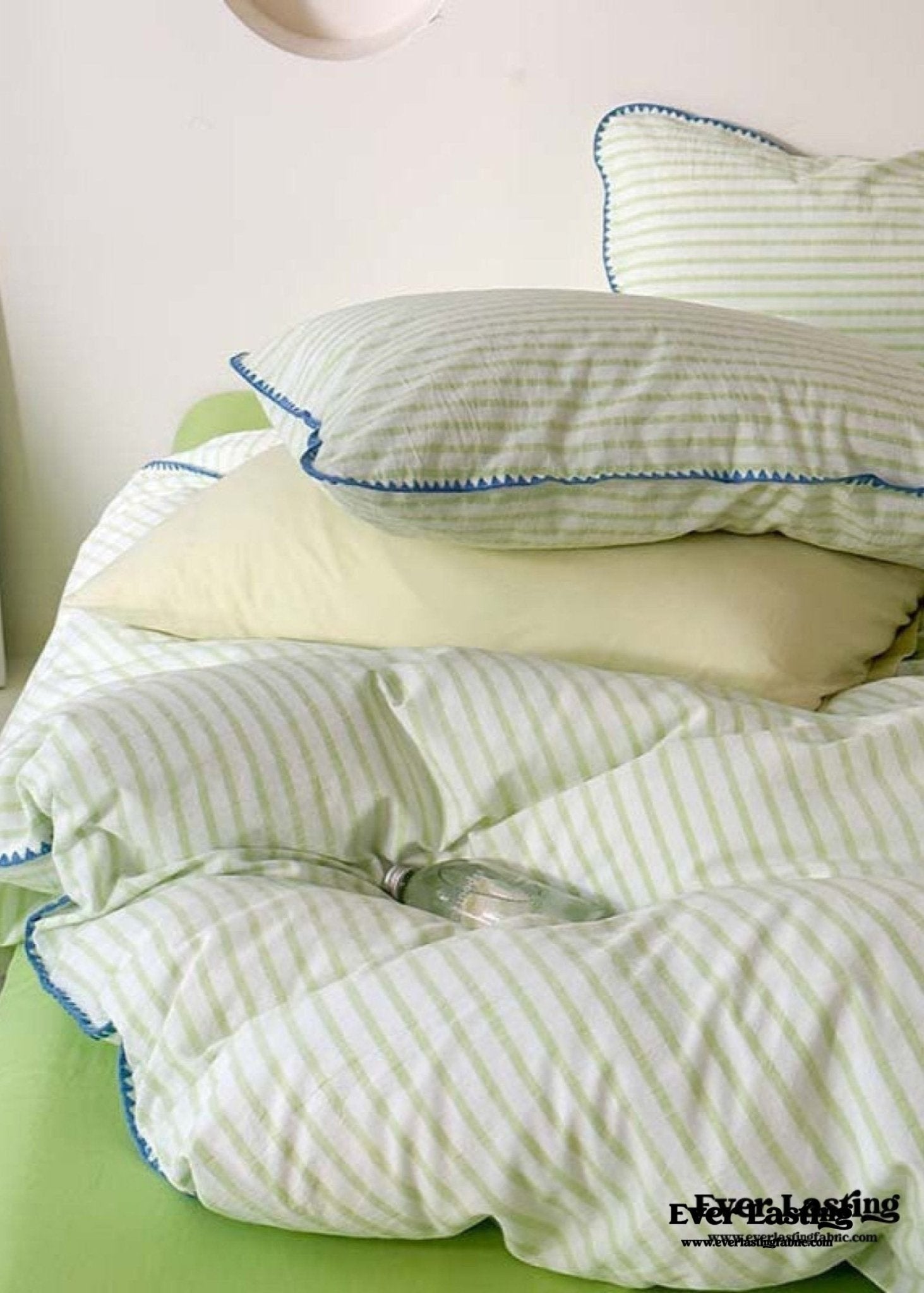 Pepper Candy Stripe Bedding Set