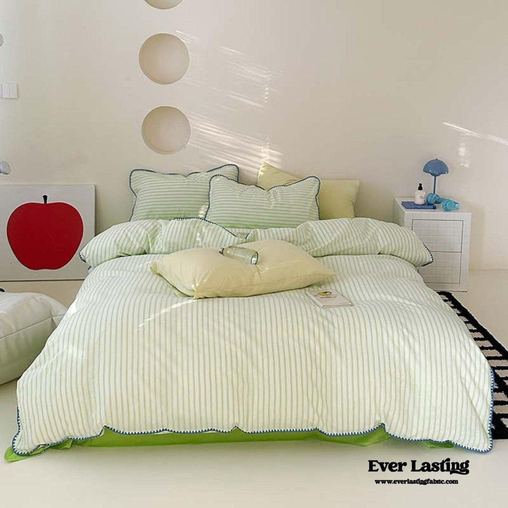 Pepper Candy Stripe Bedding Set