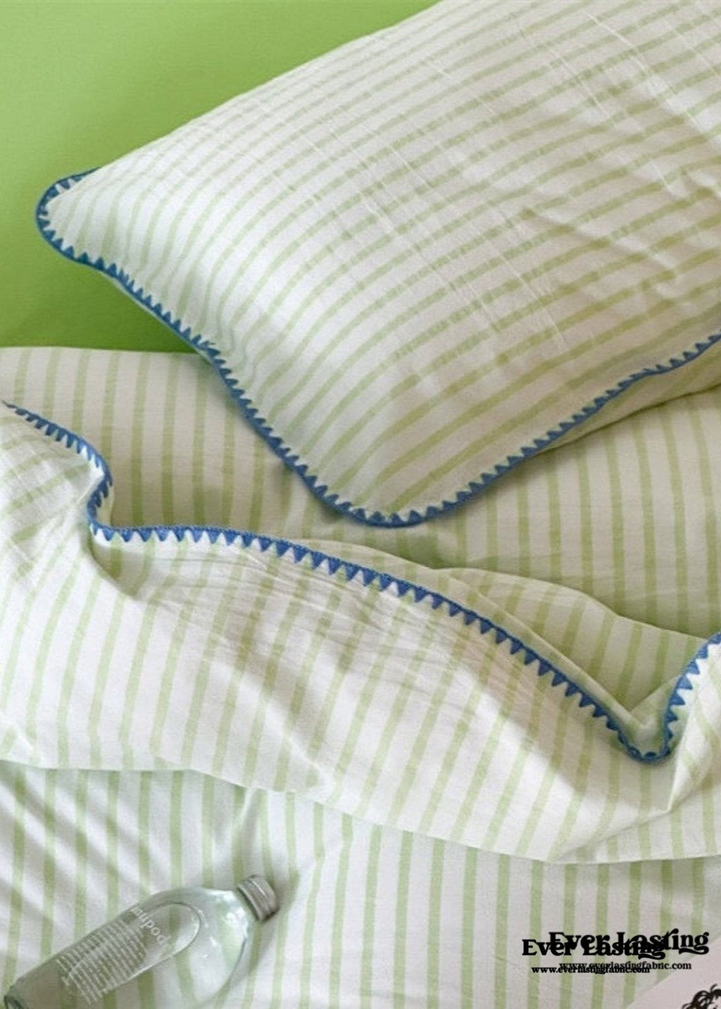 Pepper Candy Stripe Bedding Set