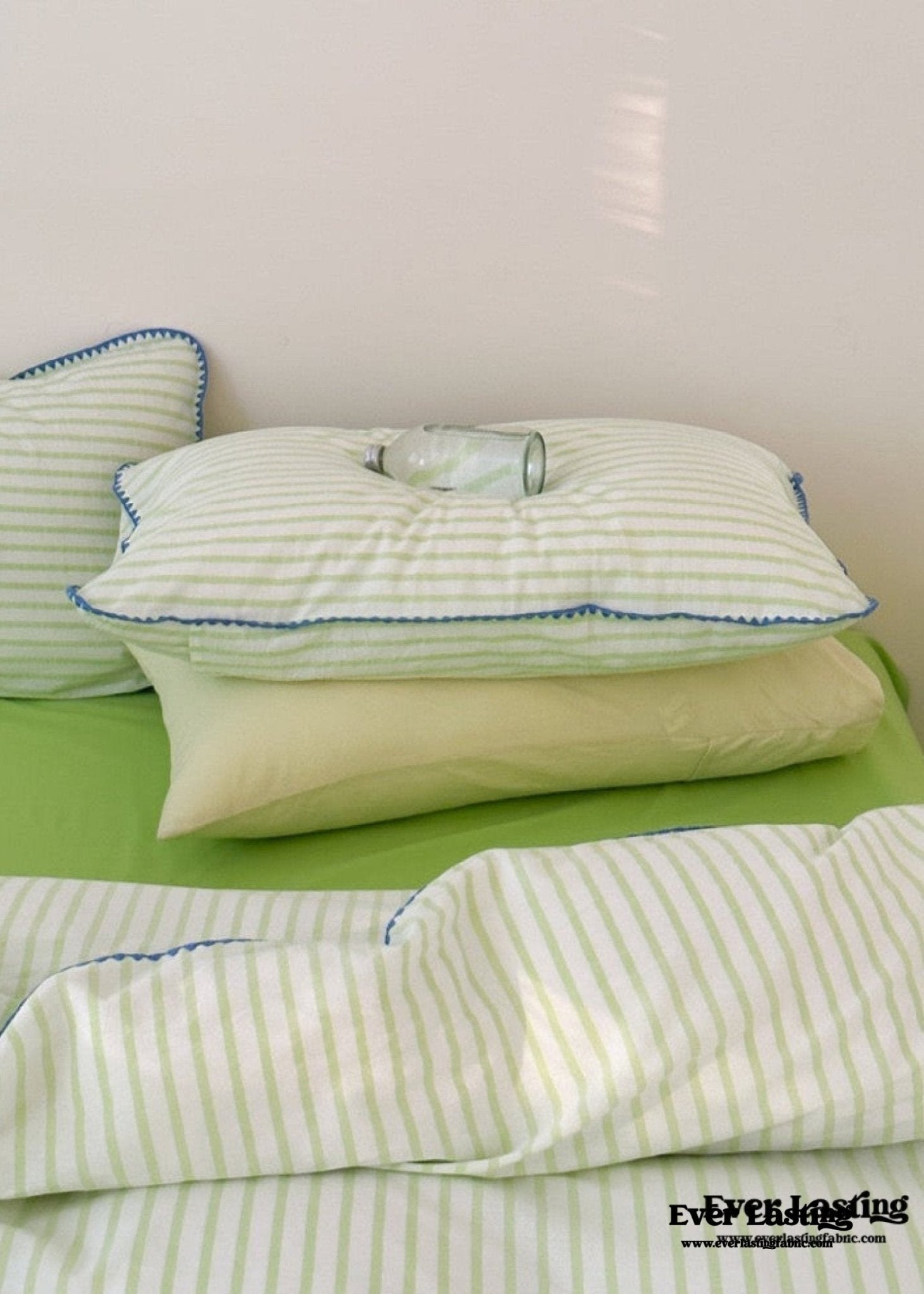 Pepper Candy Stripe Bedding Set