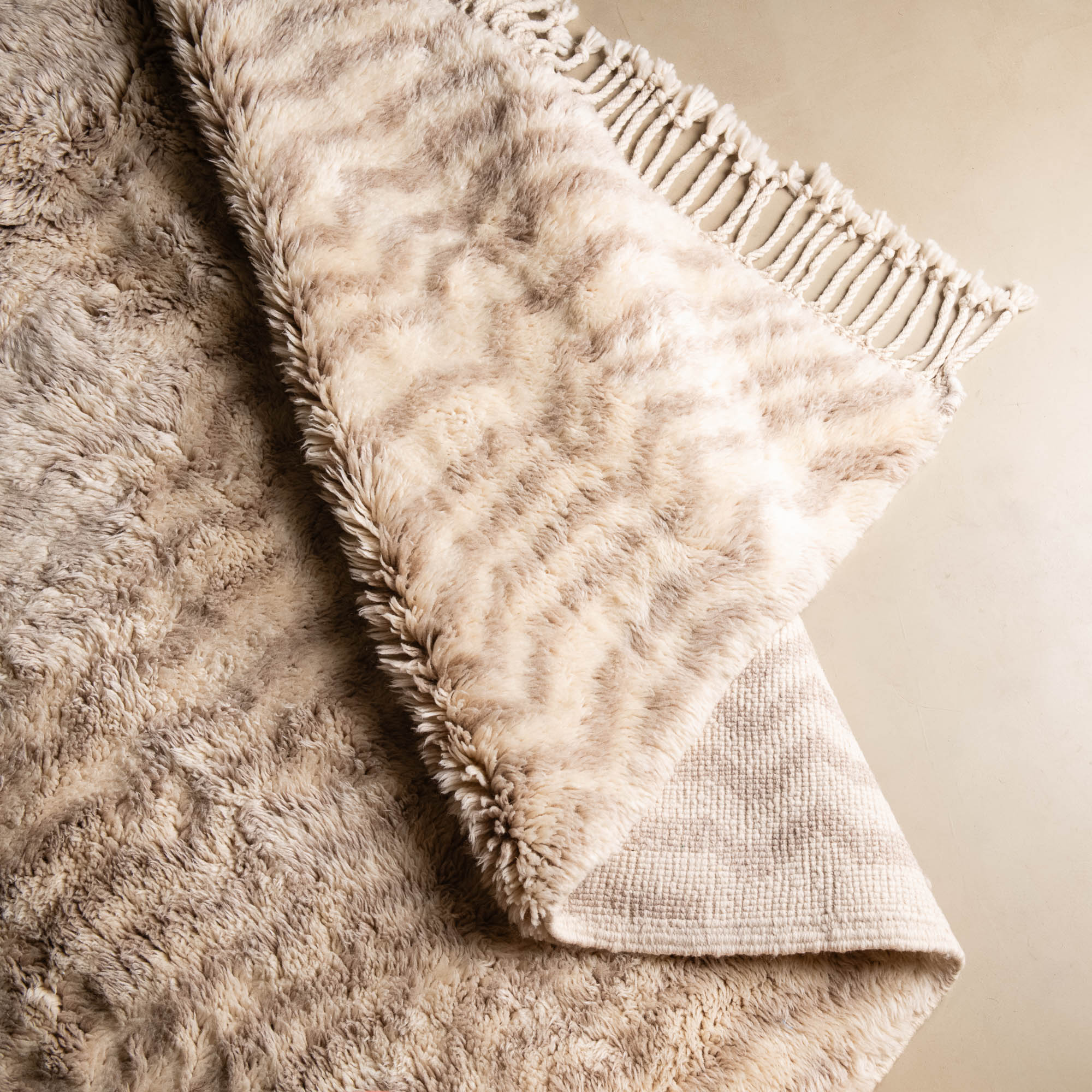 Sandy Blonde Luxury Shag Moroccan Rug