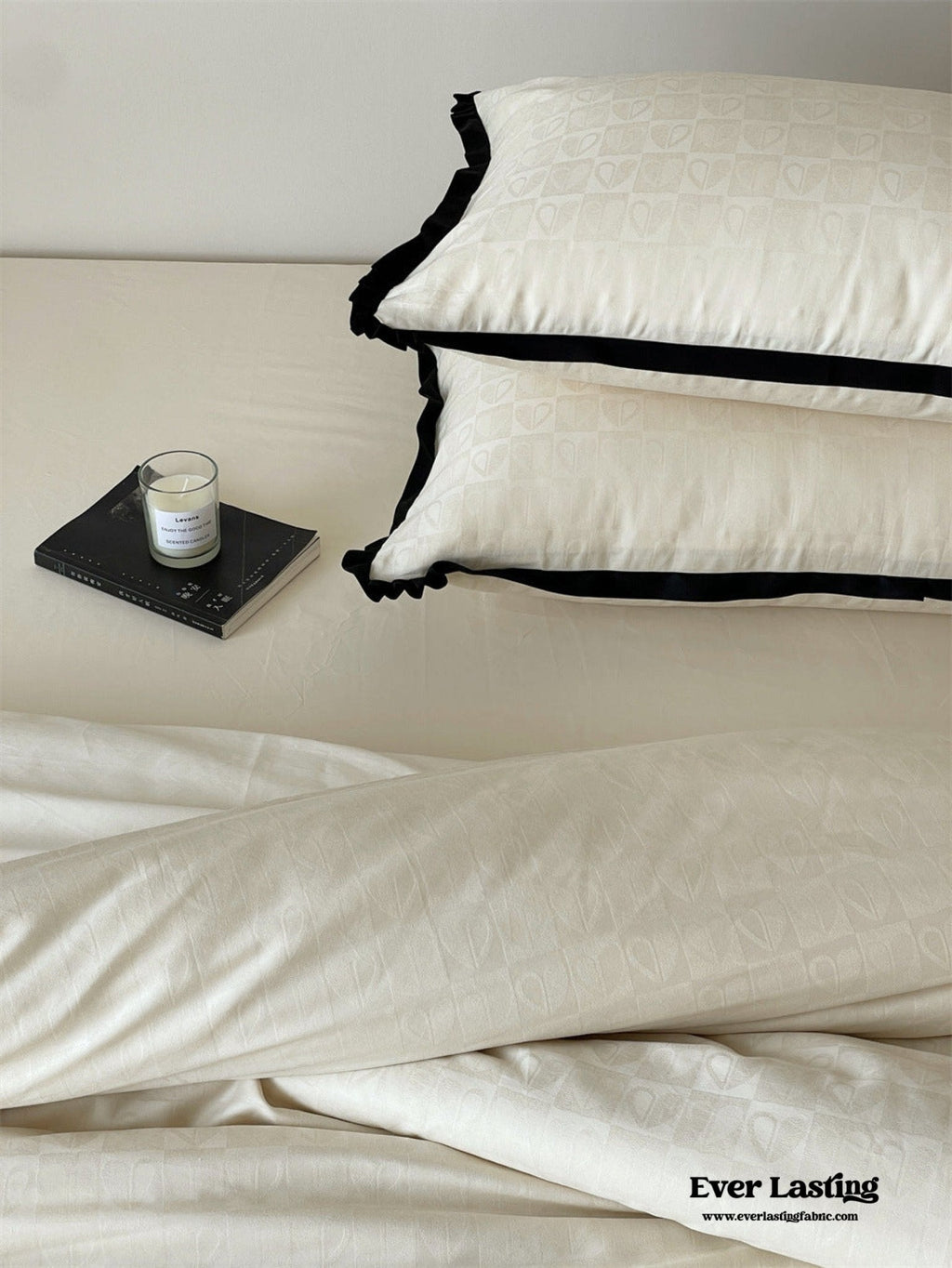 Silky Luxury Heart Textured Bedding Set / Beige