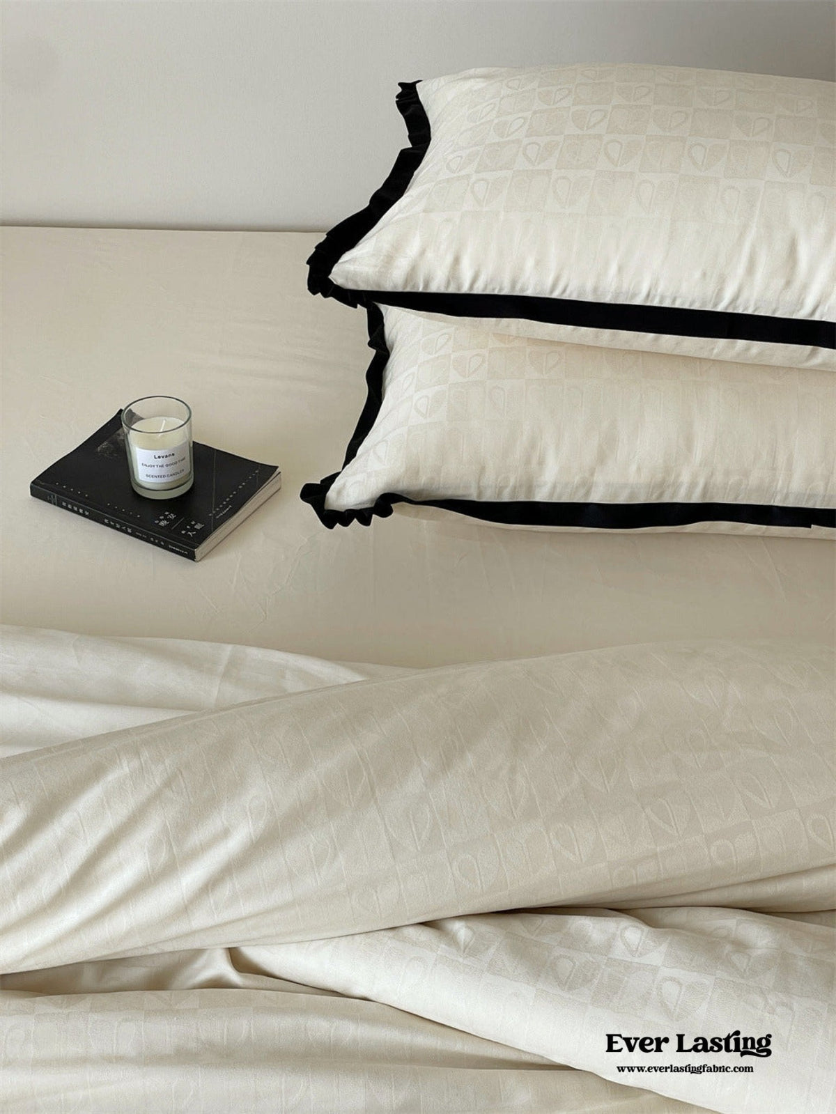 Silky Luxury Heart Textured Bedding Set / Beige