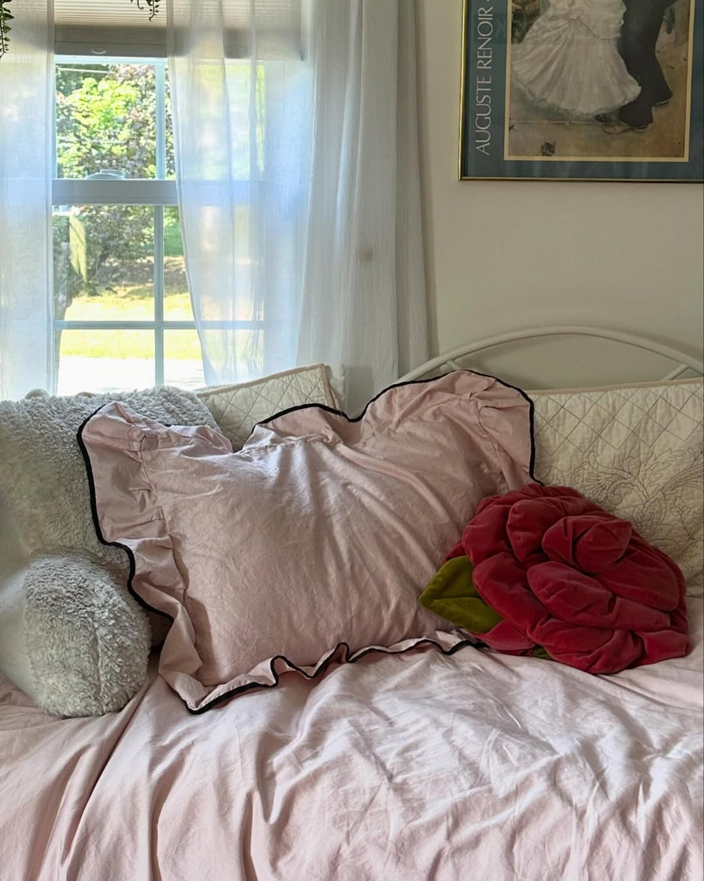Silky Ruffle Pillowcases