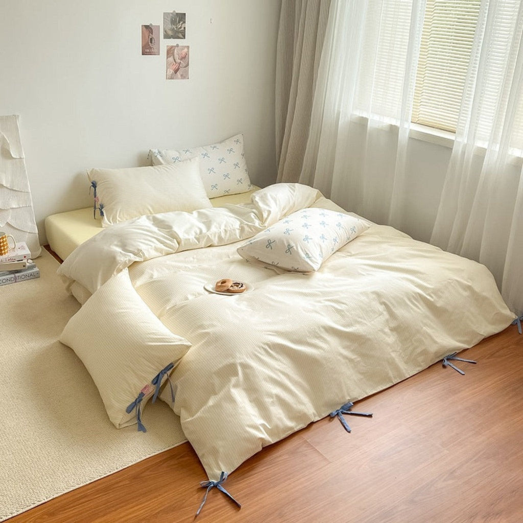 Sweet Bow Striped Bedding Set