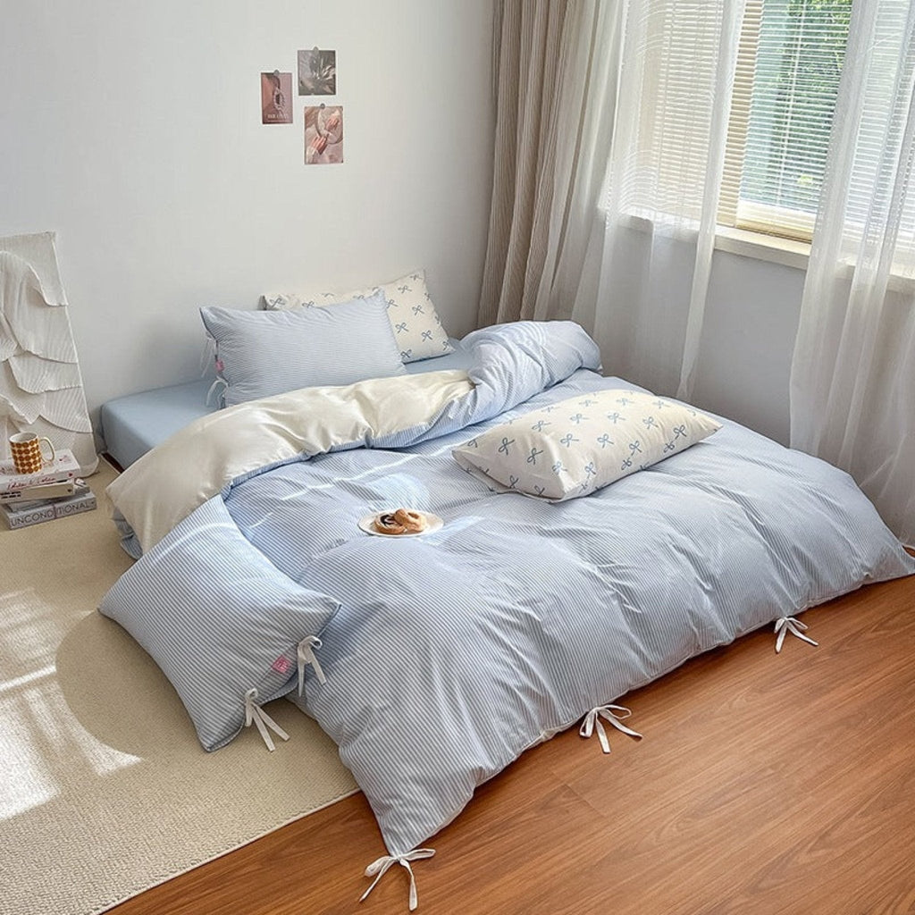 Sweet Bow Striped Bedding Set