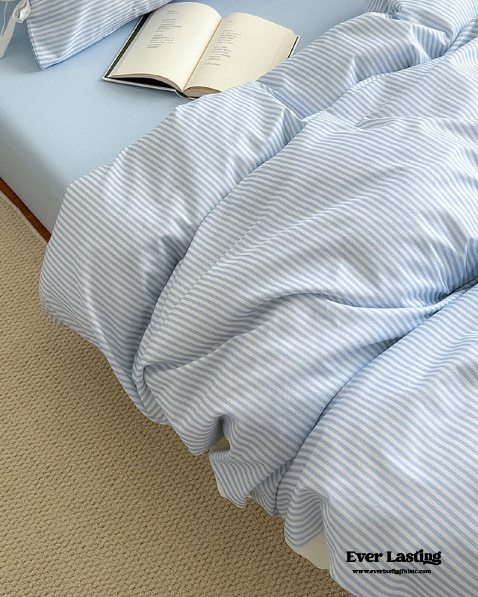 Sweet Bow Striped Bedding Set
